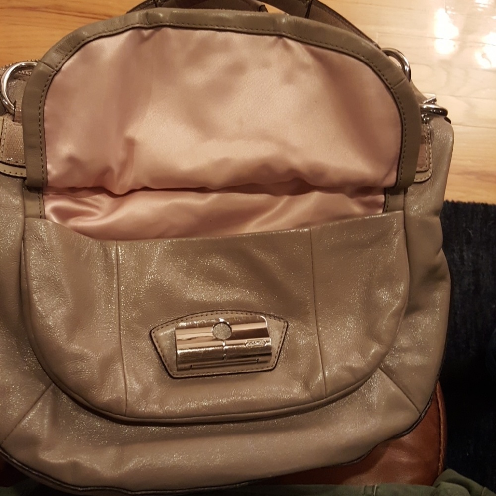 Coach Grey Leather Crossbody Bag - Picture 4 of 4